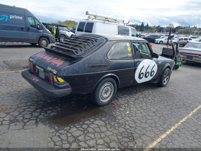 1983 SAAB 900 YS3AT34S8D1004802 Photo 3