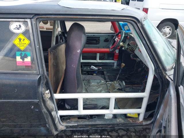 1983 SAAB 900 YS3AT34S8D1004802 Photo 4