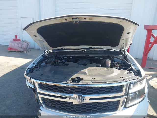 44743578 :رقم المزاد ، 1GNSKHKC3KR350916 vin ، 2019 Chevrolet Suburban Lt مزاد بيع
