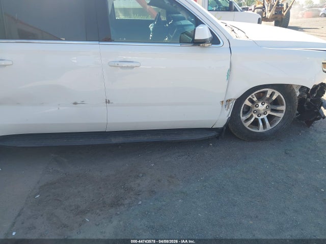 44743578 :رقم المزاد ، 1GNSKHKC3KR350916 vin ، 2019 Chevrolet Suburban Lt مزاد بيع