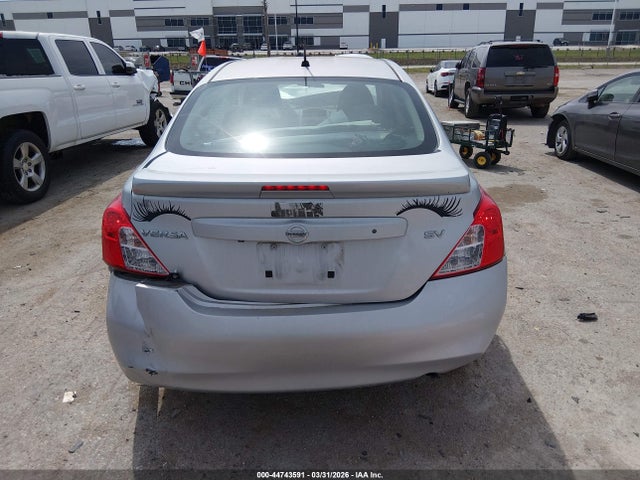 2018 Nissan Versa 1.6 Sv მანქანა იყიდება აუქციონზე, vin: 3N1CN7AP6JL882348, აუქციონის ნომერი: 44743591