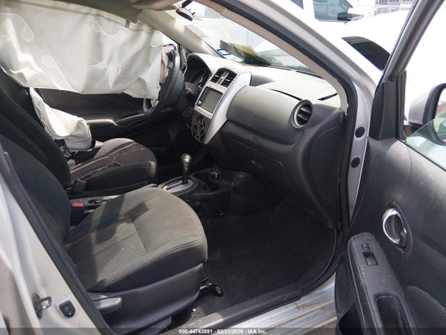 2018 Nissan Versa 1.6 Sv მანქანა იყიდება აუქციონზე, vin: 3N1CN7AP6JL882348, აუქციონის ნომერი: 44743591