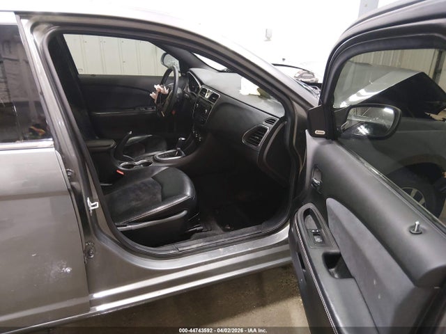 Продаж на аукціоні авто 2013 Chrysler 200 Limited, vin: 1C3CCBCG3DN550167, номер лоту: 44743592