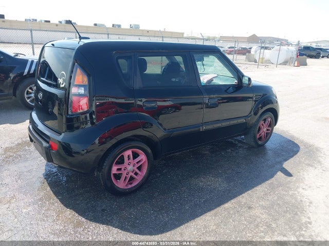 44743593 :رقم المزاد ، KNDJT2A22A7187757 vin ، 2010 Kia Soul + مزاد بيع