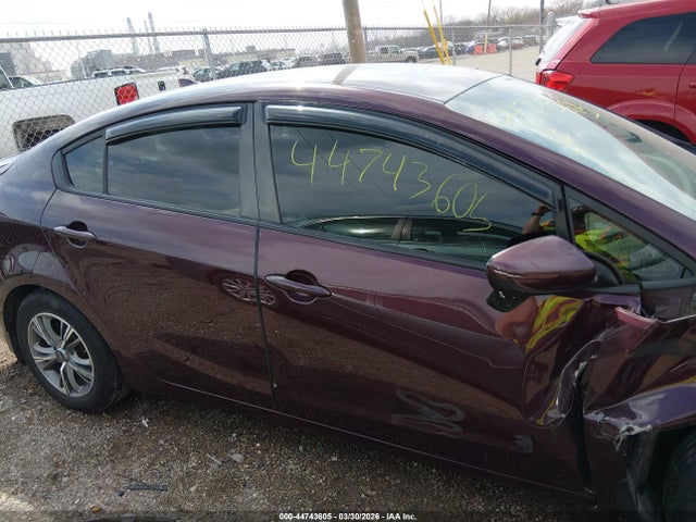 Aukcja sprzedaży 2017 Kia Forte Lx, vin: 3KPFK4A79HE127646, numer aukcji: 44743605