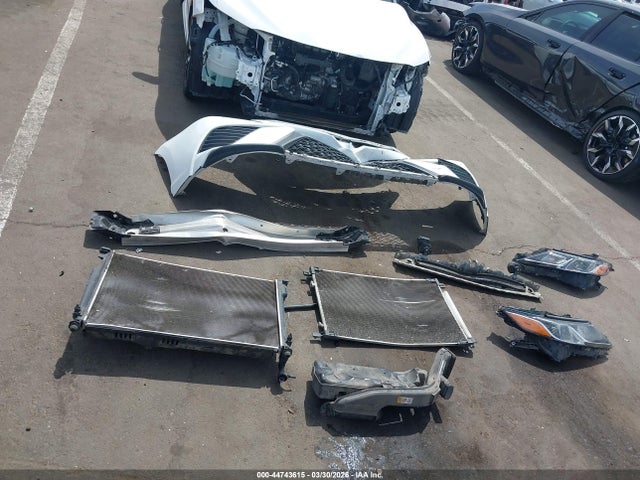 4T1B11HK5JU090897 Toyota CAMRY SE