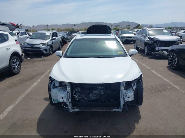 4T1B11HK5JU090897 Toyota CAMRY SE
