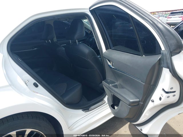 4T1B11HK5JU090897 Toyota CAMRY SE