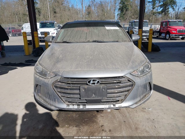 5NPD84LF3HH027404 Hyundai Elantra Limited