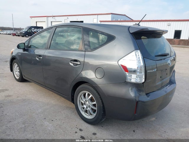 2012 TOYOTA PRIUS V JTDZN3EU6C3136156 Photo 2