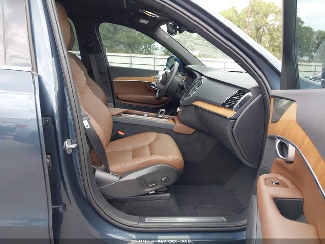 2024 Volvo Xc90 Recharge Plug-in Hybrid T8 Plus Bright Theme 7-seater მანქანა იყიდება აუქციონზე, vin: YV4H60CE1R1248514, აუქციონის ნომერი: 44743687