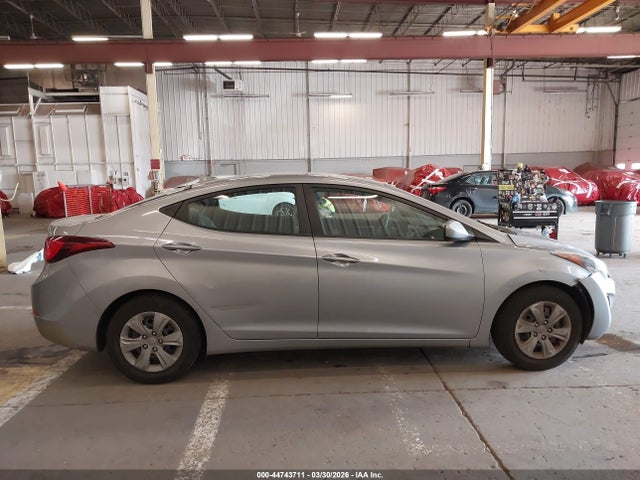 Hyundai ELANTRA SE 2016 5NPDH4AE3GH715962 Image 13