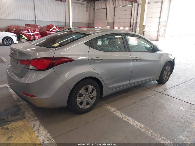 Hyundai ELANTRA SE 2016 5NPDH4AE3GH715962 Image 4