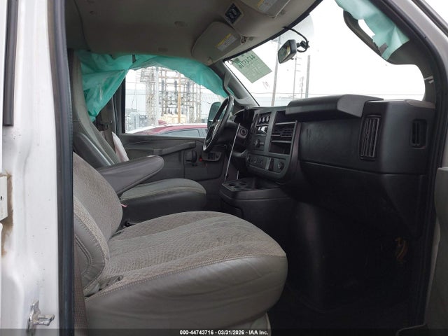 44743716 :رقم المزاد ، 1GAZGPFG6J1257068 vin ، 2018 Chevrolet Express 3500 Lt مزاد بيع