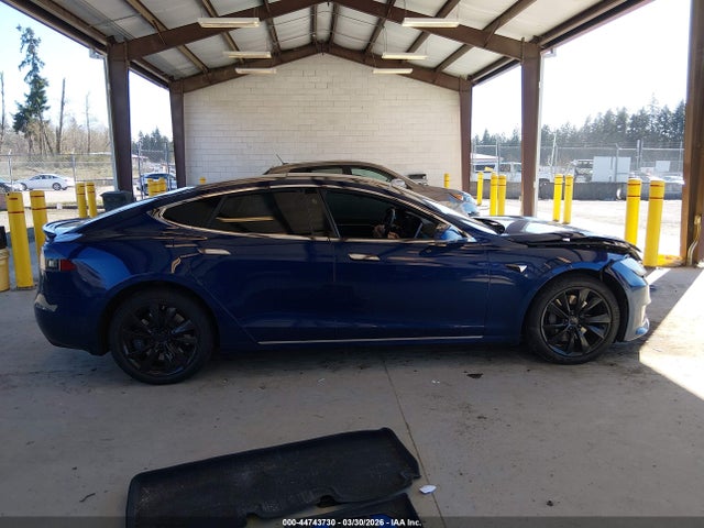 2016 Tesla Model S 60d/70d/75d/85d/90d მანქანა იყიდება აუქციონზე, vin: 5YJSA1E23GF175697, აუქციონის ნომერი: 44743730