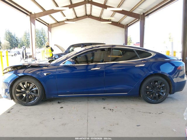2016 Tesla Model S 60d/70d/75d/85d/90d მანქანა იყიდება აუქციონზე, vin: 5YJSA1E23GF175697, აუქციონის ნომერი: 44743730
