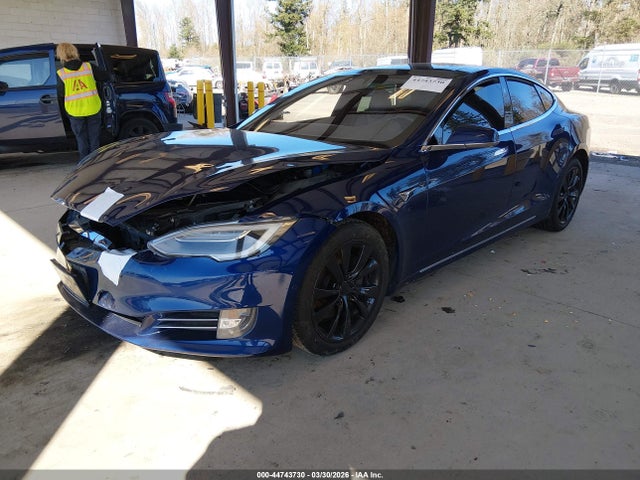 2016 Tesla Model S 60d/70d/75d/85d/90d მანქანა იყიდება აუქციონზე, vin: 5YJSA1E23GF175697, აუქციონის ნომერი: 44743730