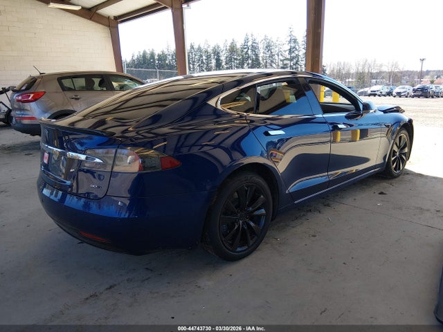 2016 Tesla Model S 60d/70d/75d/85d/90d მანქანა იყიდება აუქციონზე, vin: 5YJSA1E23GF175697, აუქციონის ნომერი: 44743730