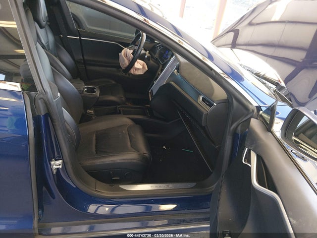 2016 Tesla Model S 60d/70d/75d/85d/90d მანქანა იყიდება აუქციონზე, vin: 5YJSA1E23GF175697, აუქციონის ნომერი: 44743730
