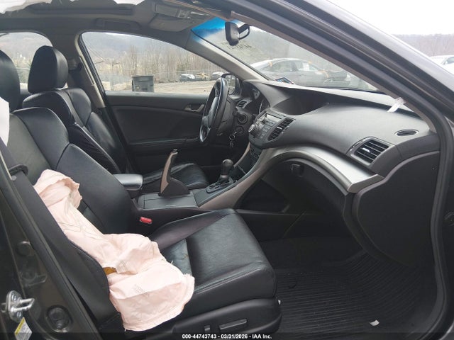 44743743 :رقم المزاد ، JH4CU2F63AC010867 vin ، 2010 Acura Tsx 2.4 مزاد بيع