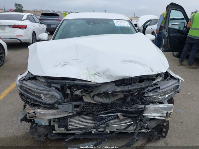 44743782 :رقم المزاد ، 1HGCV1F1XMA056498 vin ، 2021 Honda Accord Lx مزاد بيع