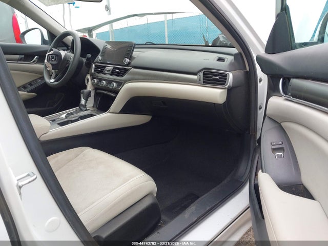 44743782 :رقم المزاد ، 1HGCV1F1XMA056498 vin ، 2021 Honda Accord Lx مزاد بيع
