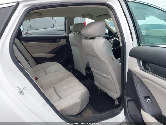 44743782 :رقم المزاد ، 1HGCV1F1XMA056498 vin ، 2021 Honda Accord Lx مزاد بيع