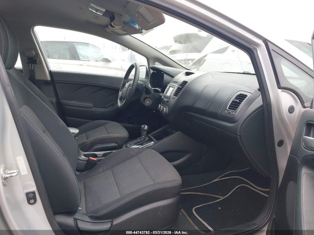 KIA FORTE LX 2017 3KPFL4A71HE148343 Image 5