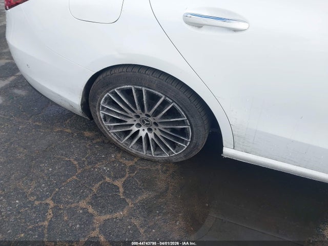 W1KAF4GB1PR094659 Mercedes-Benz C 300 Sedan