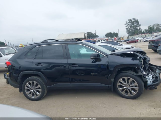 Toyota Rav4 Xle Premium 2022 2T3C1RFV5NC211510 Image 13