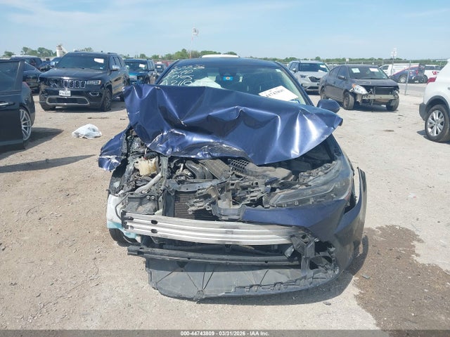 2020 Toyota Corolla Le მანქანა იყიდება აუქციონზე, vin: JTDEPRAE5LJ042811, აუქციონის ნომერი: 44743809