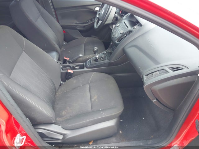 2015 FORD FOCUS 1FADP3FE0FL344958 Photo 4