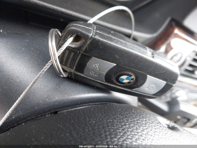 Продажа на аукционе авто 2008 Bmw 328i, vin: WBAVA37568NL53103, номер лота: 44743831