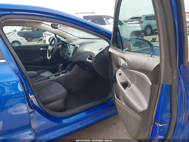 1G1BE5SM1J7185457 Chevrolet Cruze Lt Auto
