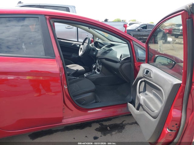 3FADP4BJ3GM208302 Ford FIESTA SE