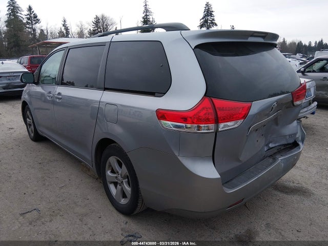 2012 TOYOTA SIENNA 5TDKK3DC6CS178859 Photo 2