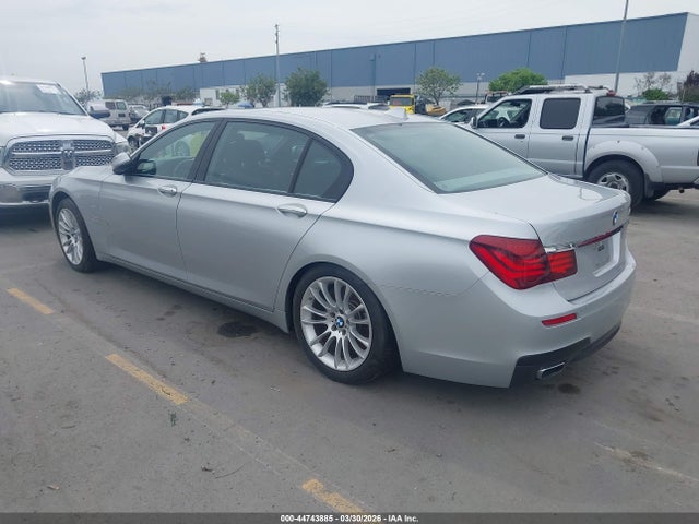 2014 Bmw 750 მანქანა იყიდება აუქციონზე, vin: WBAYE8C55ED136051, აუქციონის ნომერი: 44743885