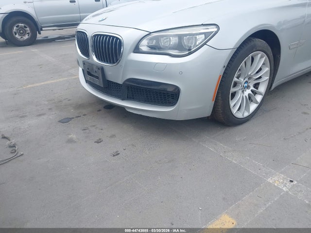 2014 Bmw 750 მანქანა იყიდება აუქციონზე, vin: WBAYE8C55ED136051, აუქციონის ნომერი: 44743885