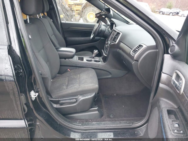 Продажа на аукционе авто 2018 Jeep Grand Cherokee Upland 4x4, vin: 1C4RJFAG8JC383639, номер лота: 44743886