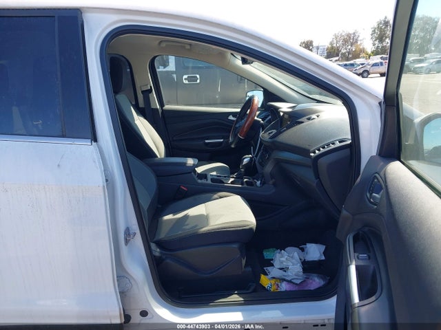 1FMCU0GD6KUA21694 Ford ESCAPE SE