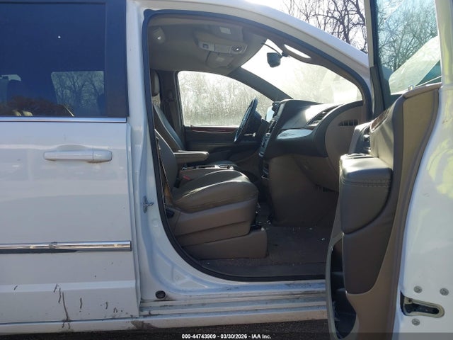 2015 CHRYSLER TOWN & COUNTRY 2C4RC1BG5FR676585 Photo 4