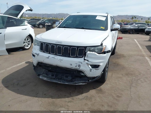 1C4RJEBG5JC111056 Jeep Grand Cherokee Limited 4x2