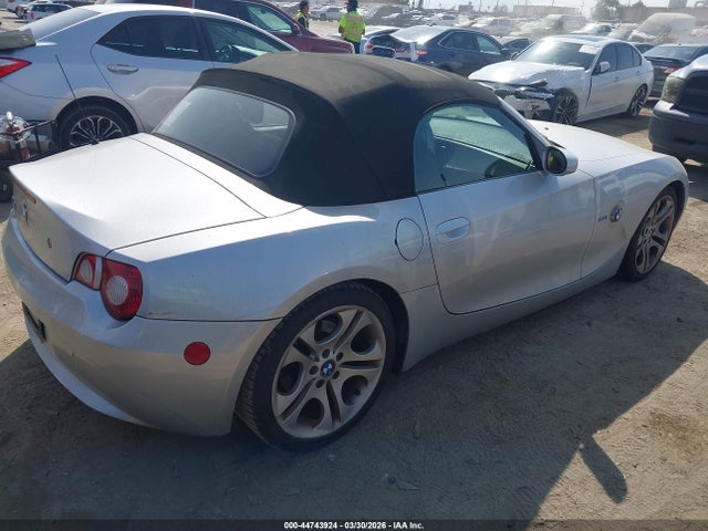 2005 BMW Z4 4USBT53575LT27838 Photo 3