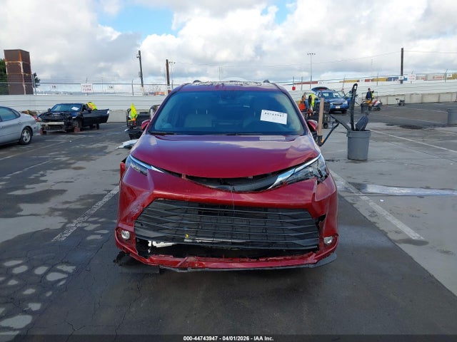 5TDJRKEC9SS284916 Toyota SIENNA XLE