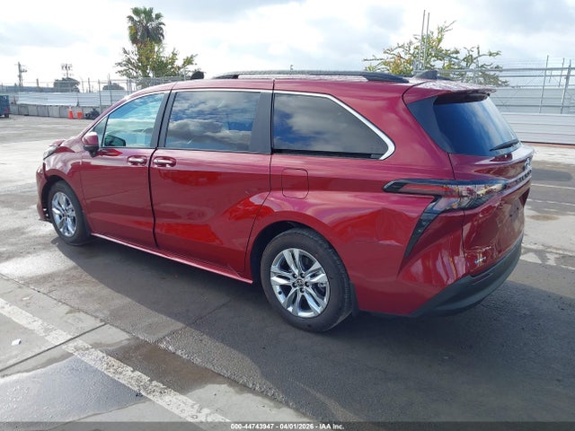5TDJRKEC9SS284916 Toyota SIENNA XLE