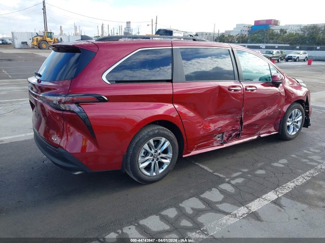 5TDJRKEC9SS284916 Toyota SIENNA XLE