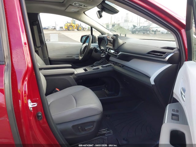 5TDJRKEC9SS284916 Toyota SIENNA XLE