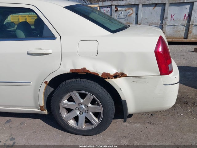 2007 Chrysler 300 მანქანა იყიდება აუქციონზე, vin: 2C3KA53G17H659436, აუქციონის ნომერი: 44743955