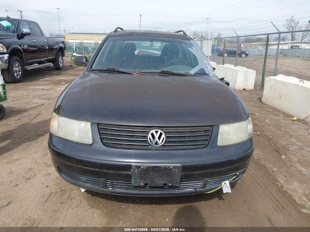 Auction sale of the 2000 Volkswagen Passat Gls V6, vin: WVWND23B3YE324710, lot number: 44743956