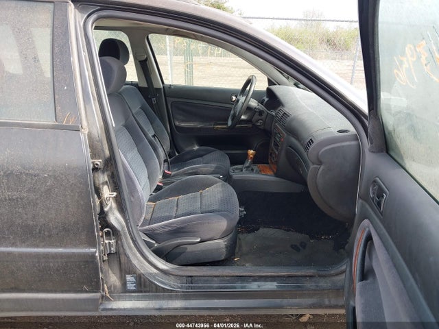 Auction sale of the 2000 Volkswagen Passat Gls V6, vin: WVWND23B3YE324710, lot number: 44743956